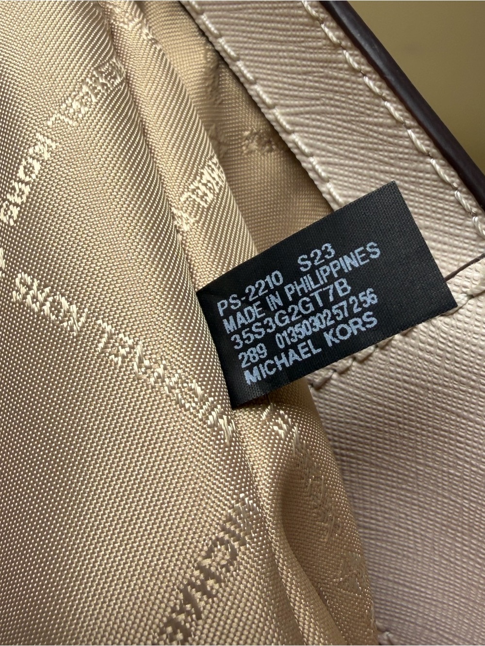Michael Kors Tote - Picture 13 of 13